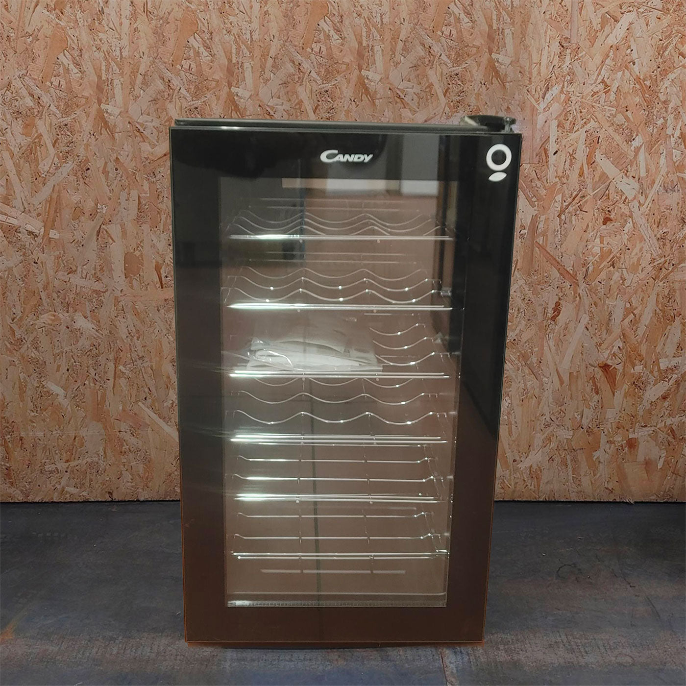 Candy CWC 021 M/N Cantinetta frigo con compressore Libera installazione Nero 21 bottiglia