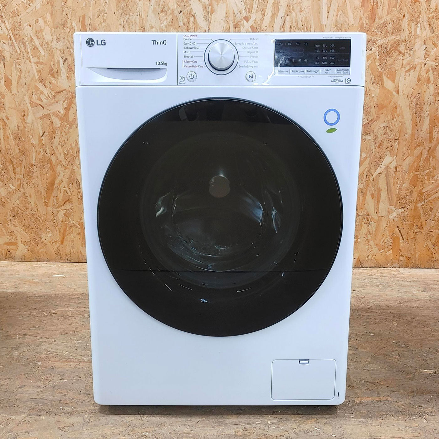 LG F4WV510SAE lavatrice Caricamento frontale 10 kg 1400 Giri/min A Bianco