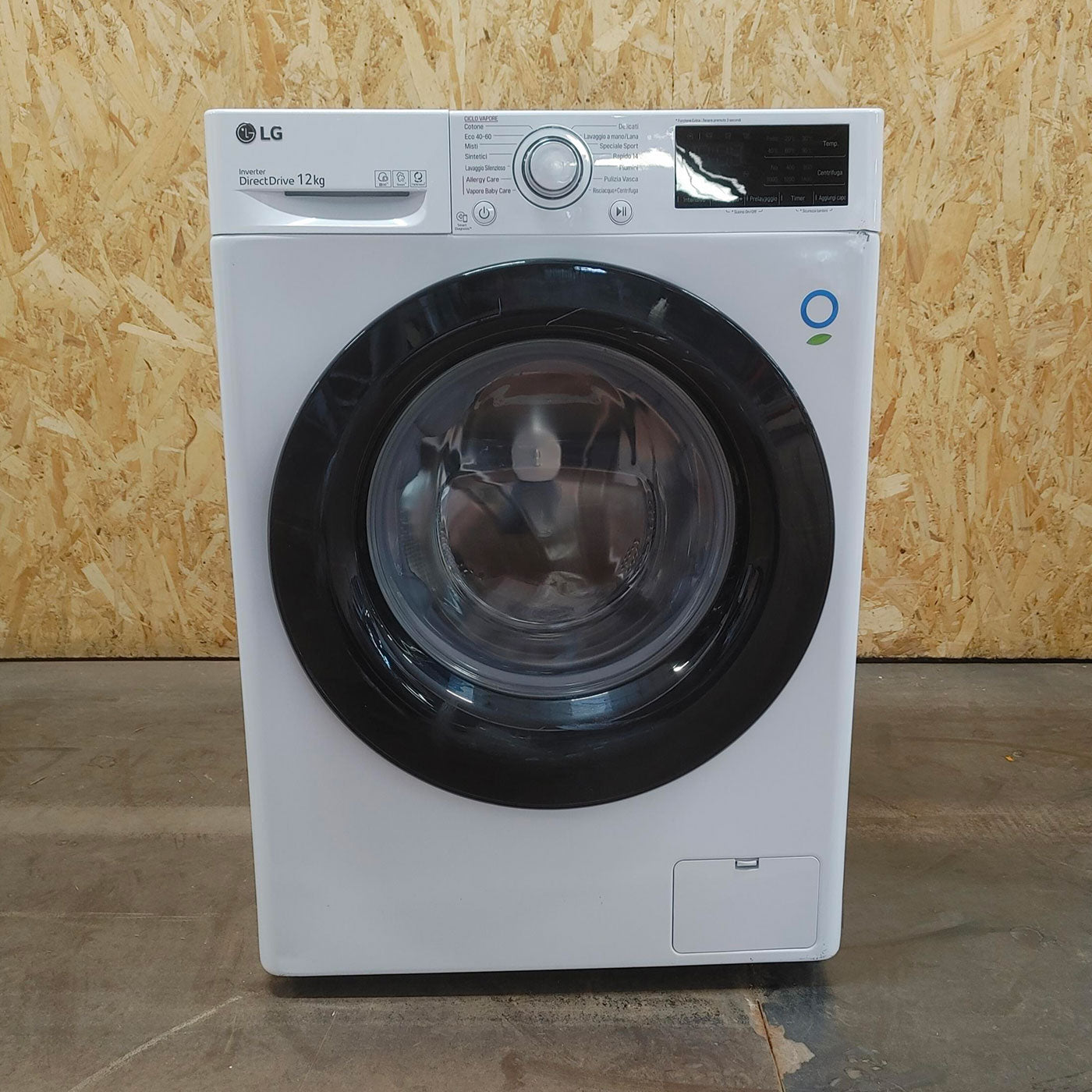 Lavatrice LG F4WV510S1E Caricamento frontale 10,5 kg 1400 Giri/min Bianco