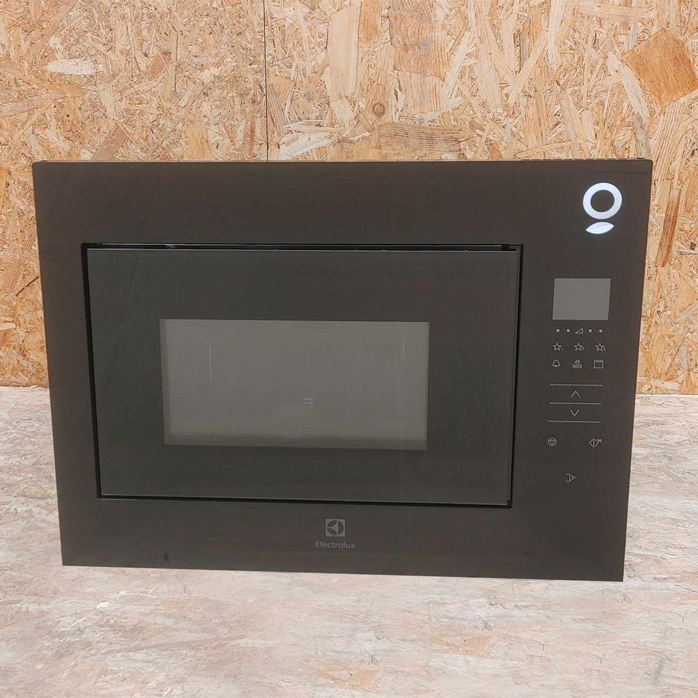 Electrolux MQ927GNE Nero Microonde combinato Incasso 26 L 900 W